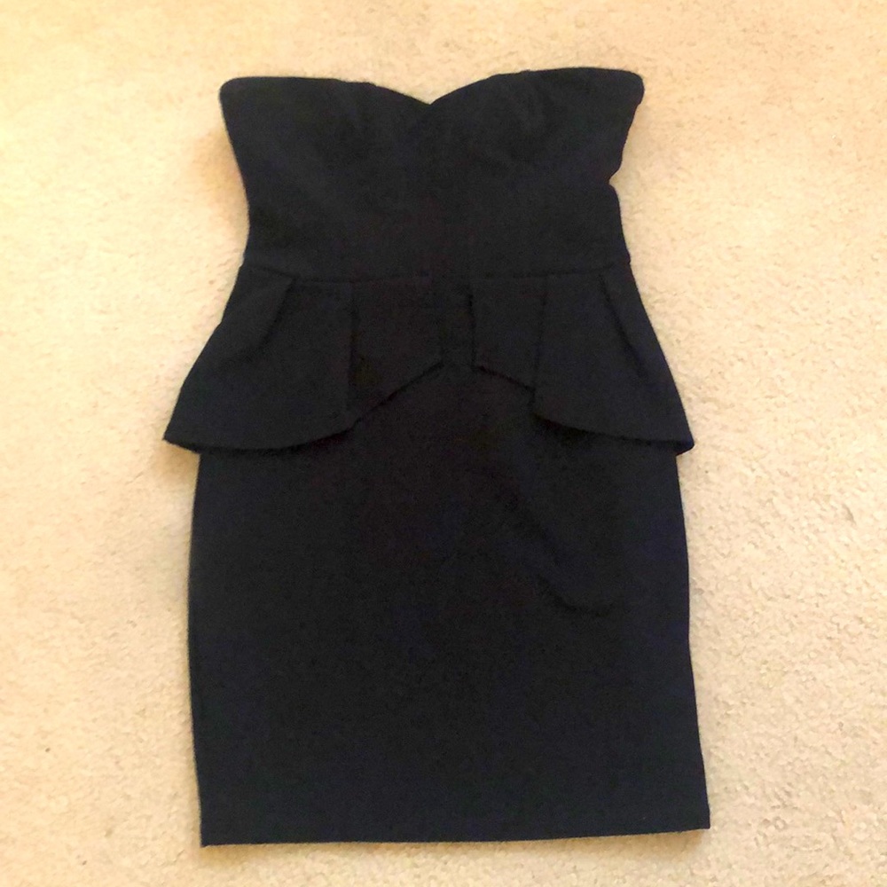 Black strapless sweetheart stretch dress